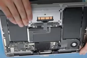How Does it Cost a MacBook Screen Replacement